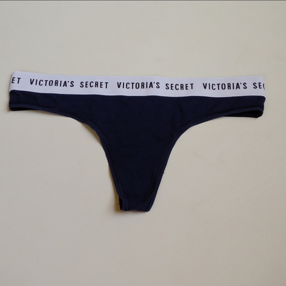 NWT Victoria's Secret Thong / String